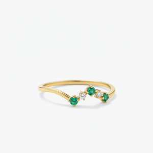 Anillo de Esmeralda y Diamante con Diseño de Hueso de Pescado, Chapado en Rodio, Joyería Fina con Gema de Corte Ovalado con Claridad SI, Engastada en Oro Amarillo - Product Image 1