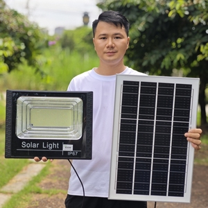 Năng lượng mặt trời đèn pha ngoài trời không thấm nước độ sáng cao cảm biến thông minh 100W 500w1000w <span class=keywords><strong>LED</strong></span> năng lượng mặt trời vườn ánh sáng - Product Image 1