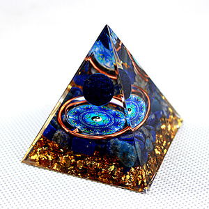 Pyramide en résine époxy cristalline Lapis Lazuli Tai Chi, décoration d'intérieur, ornement de bureau, pièce de collection artisanale en résine - Product Image 4
