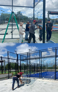 Pista de <span class=keywords><strong>Pádel</strong></span> Panorámica Completa para Interiores y Exteriores, Tamaño Estándar, Color y Logotipo Personalizados, Fácil Mantenimiento, Estructura Galvanizada, Césped Artificial - Product Image 5