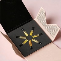 Boîte à fermeture magnétique triangulaire pour parfum, huile essentielle, bougie, emballage en papier rigide de luxe, boîte cadeau pour cosmétiques, pyramide