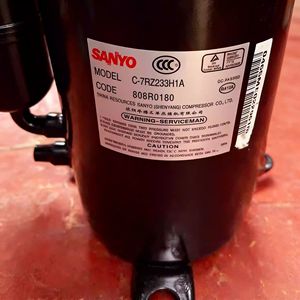 Compresor Sanyo C-7RZ233H1A 24V para Refrigeración, Repuesto o Reparación - Product Image 3
