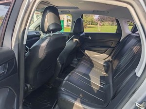 Dongfeng <span class=keywords><strong>Peugeot</strong></span> <span class=keywords><strong>308</strong></span> T9 <span class=keywords><strong>GTI</strong></span> 1.6L Manuelle d'<span class=keywords><strong>occasion</strong></span> 2016, Berline 5 places, Conduite à Gauche, Essence, Voitures d'<span class=keywords><strong>occasion</strong></span> - Product Image 6