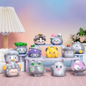Figurines en résine Legends Of Wonderland Blind Box, mini jouets de collection, ornements de bureau, idée cadeau pour enfants et adolescents - Product Image 1