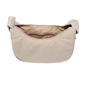 กระเป๋าสะพายไหล่แบบสายเดี่ยวเรียบง่าย สไตล์ Preppy ลายตัวอักษร ปิดด้วยซิป ขนาด 7 นิ้ว น้ำหนักเบา ผลิตจากผ้าโพลีเอสเตอร์รีไซเคิล แบรนด์ SENDA - Product Image 6