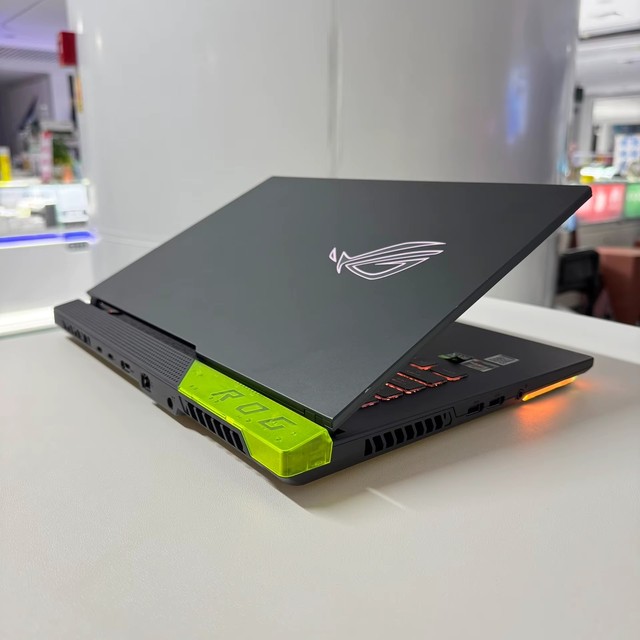 Used Intel Strix G513RM Gaming Laptop R9 6900HX 16GB RAM 512GB SSD 2K 16:10 Display 144Hz RGB Backlit English Keyboard Portable