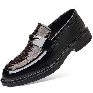 Chaussures habillées en cuir verni pour hommes, à bout pointu, à enfiler, noires, pour le bureau et la carrière, modèle 8111 - Product Image 5