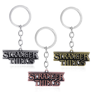<span class=keywords><strong>Llavero</strong></span> con Letras de <span class=keywords><strong>Stranger</strong></span> <span class=keywords><strong>Things</strong></span>, Colgante de Aleación con 26 Letras del Alfabeto, Regalo Transfronterizo - Product Image 5