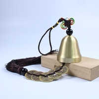 Cloches en cuivre pur avec cinq pièces d'empereurs, cintres de voiture, décorations de porte, artisanat et cloches en cuivre comme cadeaux