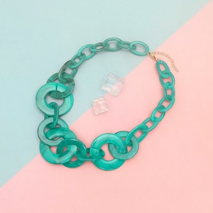 New Fashion Exaggerated Atmosphere Female Acrylic Ring Pendant Necklace Acrylic for Women Fashion Neck Ornaments - Product Image 6