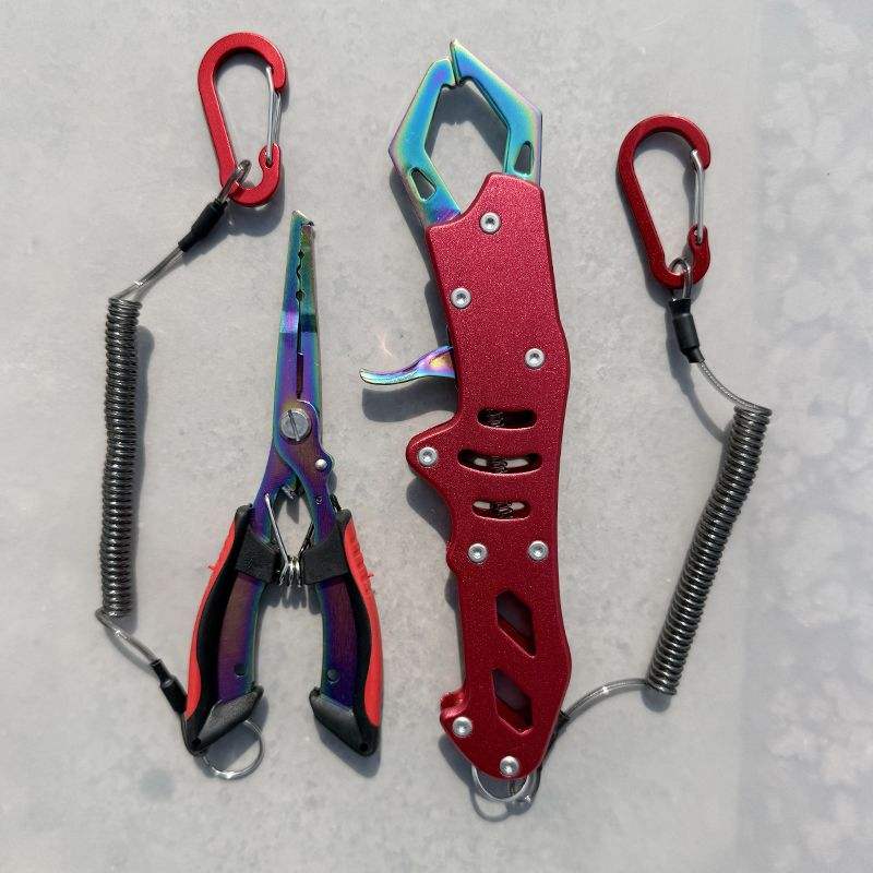 อุปกรณ์ควบคุมปลา x สีแดง + กรรไกรไทเทเนียมสีแดงสี715