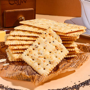 Bán Buôn Bánh Mặn Soda Bánh Quy 12G Muối Biscuit Chip Soda Bánh Quy Đen Truffle Ham Soda Biscuit - Product Image 4