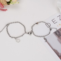 Bracelet pendentif magnétique en acier inoxydable style rétro, plaqué or véritable, motif soleil, lune et cœur, unisexe, pour couples et meilleurs amis