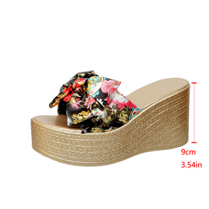 Nouvelles sandales compensées d'été 2025 pour femmes, grande taille, avec nœud et plateforme à semelle épaisse, vente en gros transfrontalière - Product Image 6