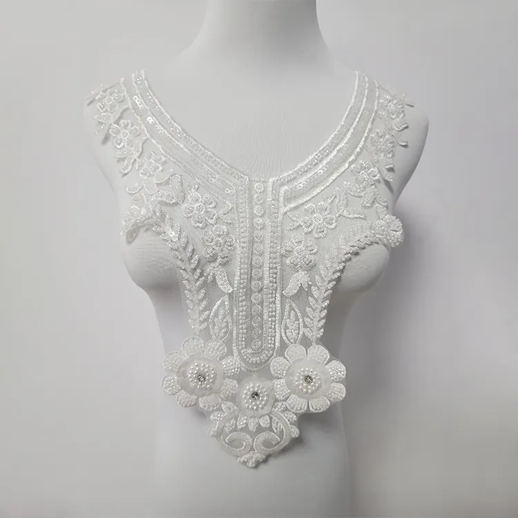 Design de mode col en dentelle broderie 3d fleur strass col blanc pour robe de mariée