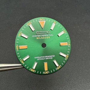 Nouveau cadran de montre modifié sans date, argenté, avec index bâtonnets orange, 28,5 mm, compatible avec le mouvement NH35 - Product Image 2