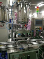 Machine de remplissage de mascara machines de remplissage de liquide pour la croissance des cils équipement de remplissage de tubes de remplissage de crème cosmétique semi-automatique