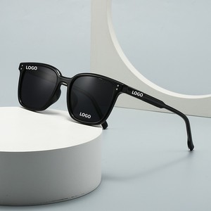 2024 Wholesale Black Square Luxury TAC <strong>Lens</strong> UV400 Polarized One-Piece-<strong>Lens</strong> Unisex Sunglasses Red Champagne Frame - Product Image 1