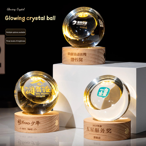 Vente d'été Noble Awards Étoile personnalisée en verre de cristal optique Logo gravé personnalisé Trophy Cup Award Fabriqué à la main et poli - Product Image 2