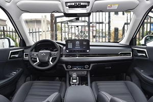 <span class=keywords><strong>Mitsubishi</strong></span> <span class=keywords><strong>Outlander</strong></span> <span class=keywords><strong>2023</strong></span> d'occasion, automatique, 5 places, petit SUV, essence, voiture d'occasion - Product Image 5