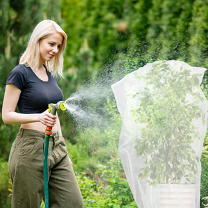 Venta al por mayor <span class=keywords><strong>de</strong></span> cubiertas protectoras plegables <span class=keywords><strong>de</strong></span> alta resistencia para el control <span class=keywords><strong>de</strong></span> plagas en el jardín, para arándanos, vegetales y árboles, bolsas <span class=keywords><strong>de</strong></span> malla con cordón. - Product Image 1