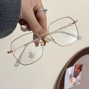 Monture de lunettes géométriques Qianai pour femmes, monture complète, verres anti-lumière bleue, style coréen rétro, fil doré - Product Image 4