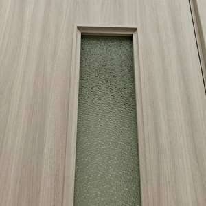 ベルソンWPC工場は、ガラス付きWPC防水ドアパネル、トイレドア、WPC浴室ドアパネルを製造しています。黄山サプライヤー。 - Product Image 5
