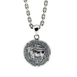 Ciondolo a forma di medaglione con moneta della fortuna in argento 925 retrò da uomo ciondolo con ciondolo zodiacale del toro
