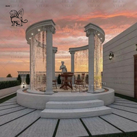 BLVE personnalisé nouveau Design moderne conception de bâtiment sculpté à la main cascade fontaine blanc marbre colonne romaine