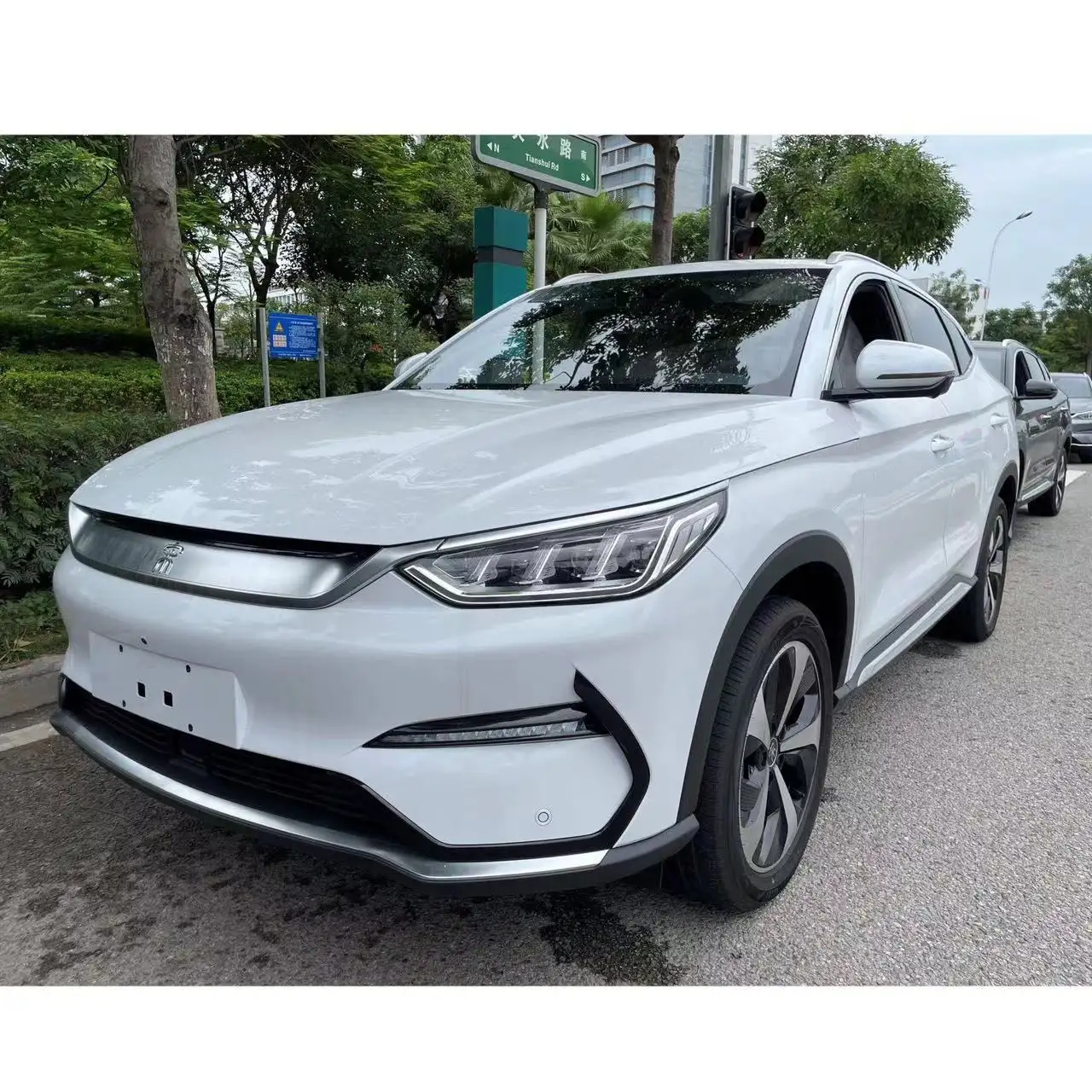 Fast Shipping BYD Cheap Smart Electric Cars for Sale 2023 Song Plus EV Flagship China Factory High Speed Tang Electr Vehicle SUV