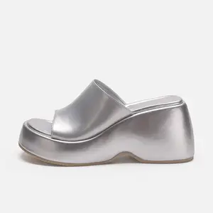 2023 летние новые женские туфли на толстом каблуке ярких цветов Босоножки с открытым носком серебряные сандалии с открытым носком