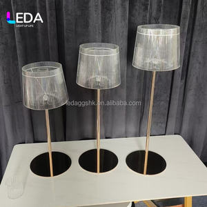 LEDA Ensemble de 3 bougeoirs en verre et métal avec pieds dorés, support d'abat-jour, centre de table pour mariage, décoration d'hôtel, de maison et d'événements - Product Image 1
