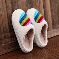 Groothandel Valentines Dames Winter Warme Schoenen Indoor Huis Slippers Custom Fuzzy Fuzzy Traagschuim Slippers