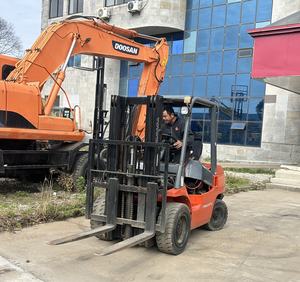 Bon marché, chariot élévateur diesel d'occasion Toyota FD30 bas de chariot élévateur Toyota FD30 d'occasion japonais à Shanghai Yard - Product Image 5