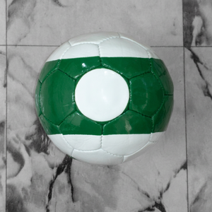 Ballons de football, de snooker et de soccer multicolores A&A avec vessie en latex et revêtement cousu à la main pour les fans de sport, pour un sport ultime - Product Image 1