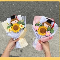 Poupée tricotée à la main en forme de fleur de fil, bouquet de tournesols, cadeau créatif pour la saison des diplômes, pour garçons et filles, cadeau d'anniversaire inclus