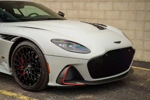 Kit Carrozzeria in Fibra di Carbonio Stile 770 di Alta Qualità per <span class=keywords><strong>Aston</strong></span> Martin <span class=keywords><strong>DBS</strong></span> - Labbro Anteriore/Diffusore Posteriore/Alette Laterali/Spoiler (Adattamento Perfetto) - Product Image 4