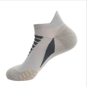 Nuevo diseño Atlético transpirable acolchado baloncesto fútbol correr compresión tobillo Calcetines - Product Image 2