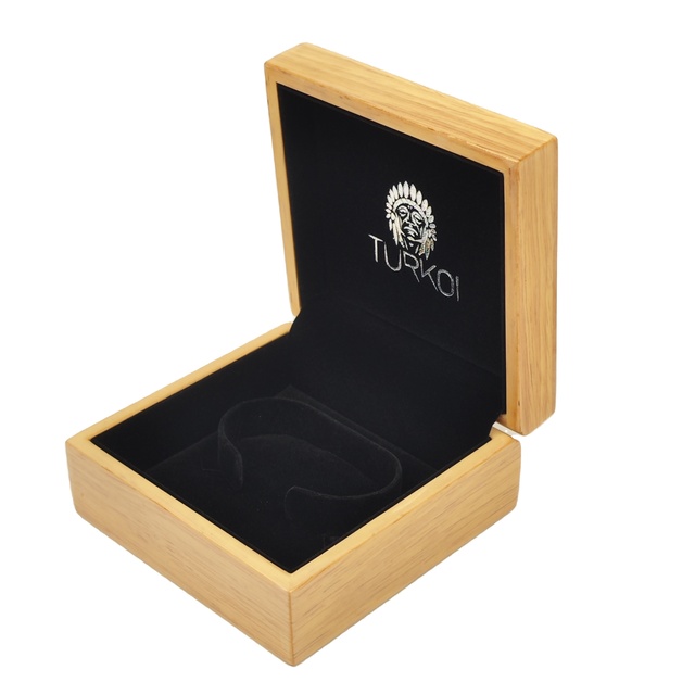 Luxury Wooden Watch Box Square Design Clamshell Closure Durable Watch Gift Box Packaging Handmade Custom Packaging Box