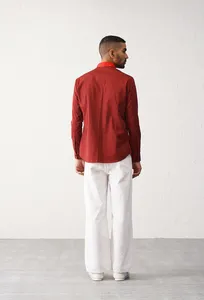 Chemises d'été décontractées pour hommes 100 % coton à motif uni, manches longues, col boutonné, séchage rapide, respirantes, tissées, service OEM - Product Image 4