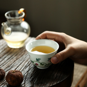 Tasse à thé Kung Fu en céramique artisanale, motif calligraphique de rose chinoise, élégante, exclusive, rouge, effet cuite au four, avec motif floral en pot. - Product Image 5