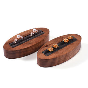 2025 grosir kustom kayu padat abu-abu gelap Oval cincin panjang baki cincin kancing anting perhiasan tampilan alat peraga desain rak elegan - Product Image 1
