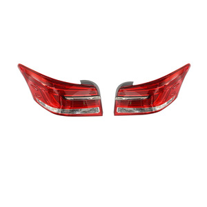 Luces Traseras LED para Toyota Vios 2017-2020 H7 25w 3000lm Rojas Izquierda y Derecha 81550-0D800 - Product Image 1