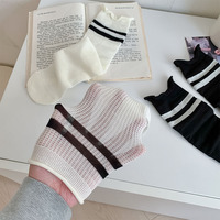 Chaussettes pour femmes en maille à pois vintage, détail manchette, mélange de coton respirant, mode printemps, chaussettes mi-mollet, tricotées Lonati