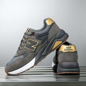 Sneakers da <span class=keywords><strong>Uomo</strong></span> con Lacci, Tomaia in Rete, <span class=keywords><strong>Scarpe</strong></span> da Corsa alla Moda Versatili, <span class=keywords><strong>Comode</strong></span> e Leggere, <span class=keywords><strong>Scarpe</strong></span> Casual Classiche 580 - Product Image 1
