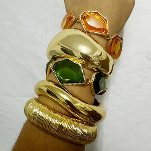 Kaimei 2025 Fashion perhiasan wanita Chunky geometris tidak beraturan hijau gelang batu permata Minimal Chubby gelang Metal - Product Image 2