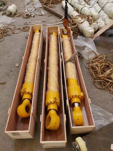 חתול cat325 חופר הידראולי צילינדר PC200-7 PCB הרכבה דלי pc210 - Product Image 2