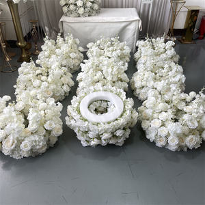 Couronne de fleurs artificielles blanches GreenLife en forme de cercle pour base de chandelier, centre de table floral pour décoration de mariage - Product Image 2