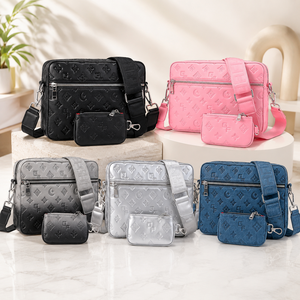 2026 New Designer Bag Trendy Crossbody Bag for Women Large Capacity Shoulder Bag Equipped with Adjustable Shoulder Straps - Product Image 2