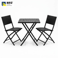 Ensemble bistrot pliant 3 pièces, chaises en osier noir, plateau de table en bois, pour terrasse extérieure